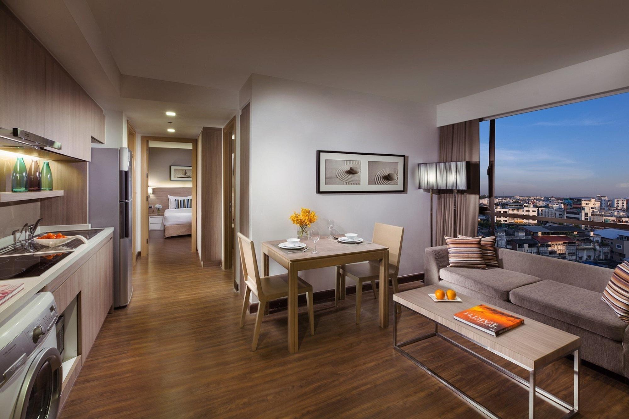 Citadines Grand Central Sri Racha Si Racha Exteriör bild